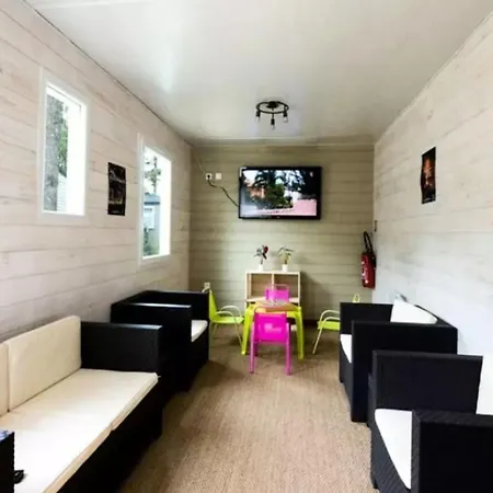 Sur Pilotis Avec Terrasse A - Api-1-52-1474 *