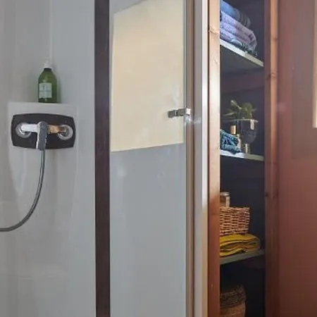 Sur Pilotis Avec Terrasse A Royan - Api-1-52-1474