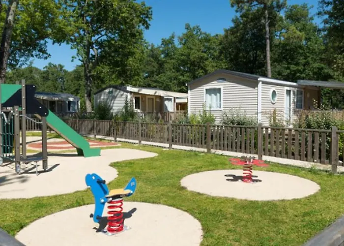 Sur Pilotis Avec Terrasse A - Api-1-52-1474 Campsite Royan